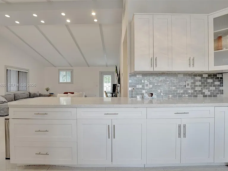 4541 SW 26th Ter — Photo 34