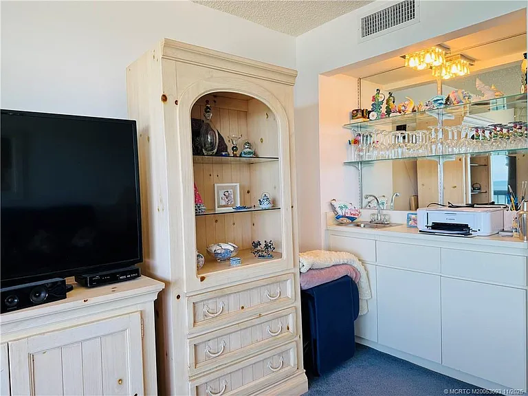 9500 S Ocean Dr #905 — Photo 48