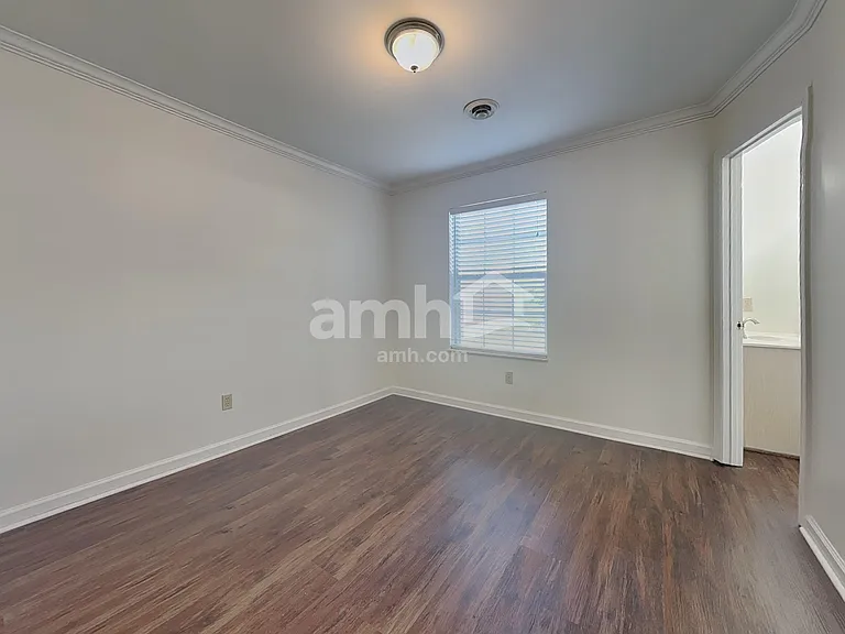 10225 Highgate Cir — Photo 14