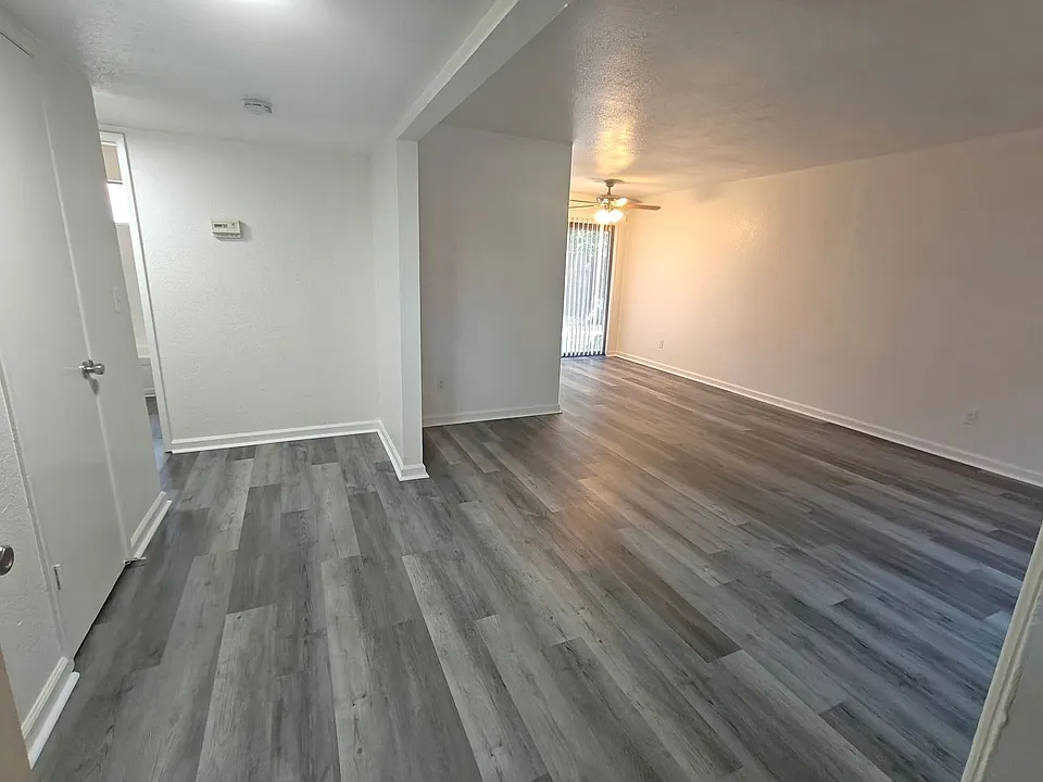 3401 Hidden Oak Ct