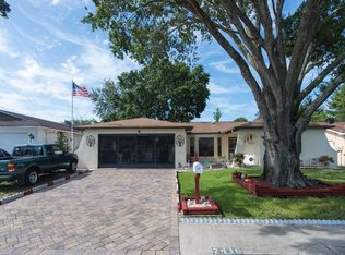 7416 Isle Dr, Port Richey, FL 34668