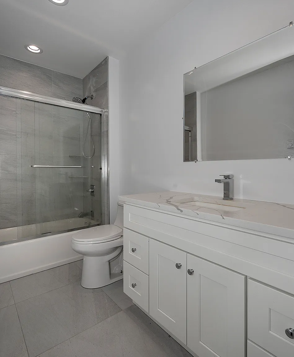 Fairfield Townhouse At Valley Stream — Photo 3