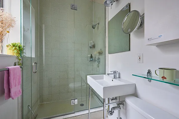 Rented by Douglas Elliman | media 11