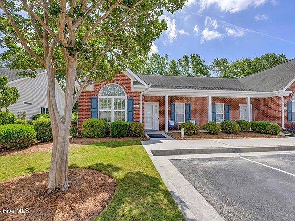 3rd image of 1626 Honeybee Lane