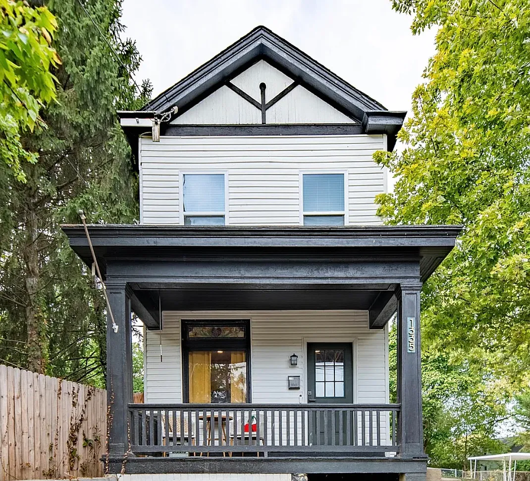 1335 Maryland Ave — Photo 1