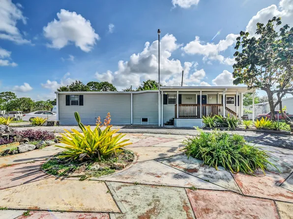 5463 Elaine Circle, West Palm Beach, FL 33417