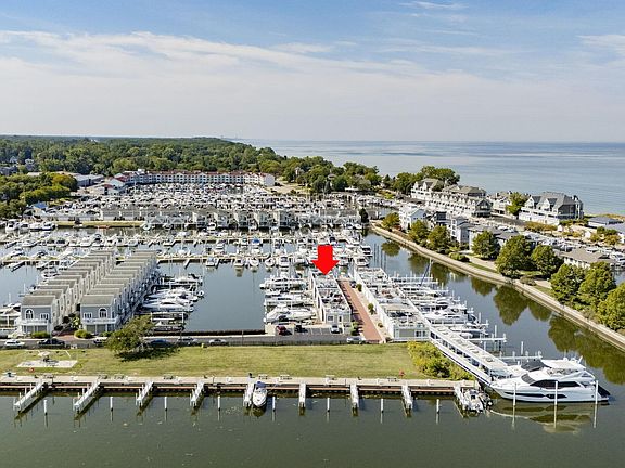 2nd image of 14 Lighthouse Point