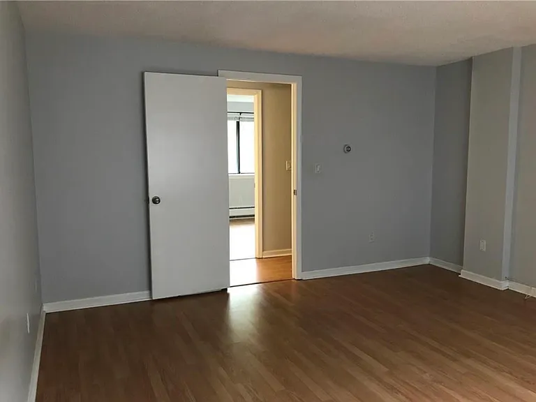 296 Meridian St #A — Photo 10