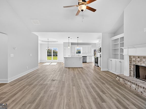 3rd image of 2597 Bethany Bowersville Rd #6