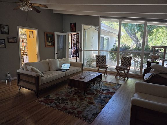 4th image of 2997 Olive Ave