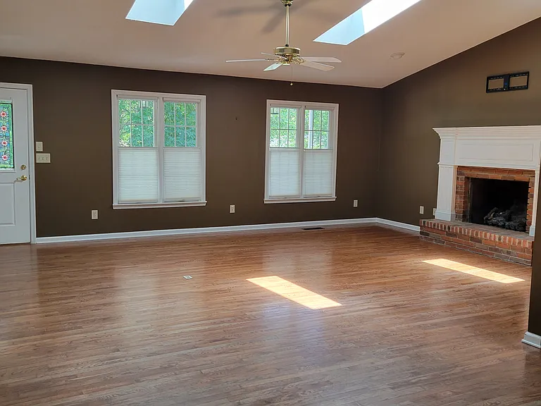 110 Hilton Ln — Photo 16