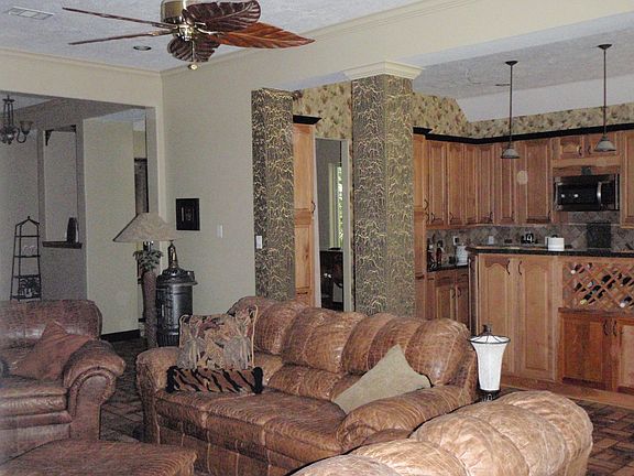 Open Floor Plan (K)
