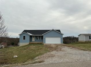 6153 Branch Circle Rd, Zanesville, OH 43701