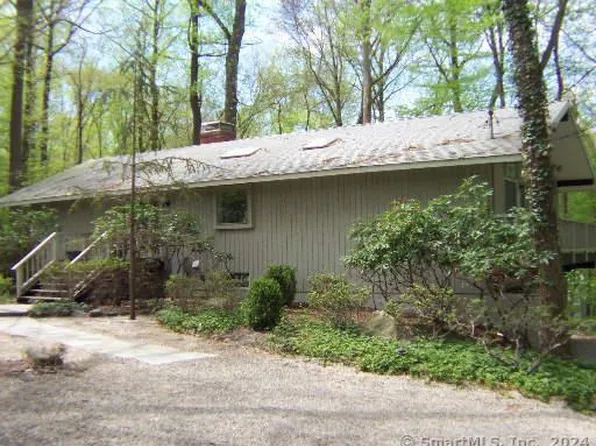 121 Bayberry Lane, Westport, CT 06880