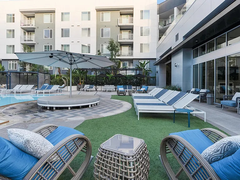Vive Luxe, San Diego, CA, Pool