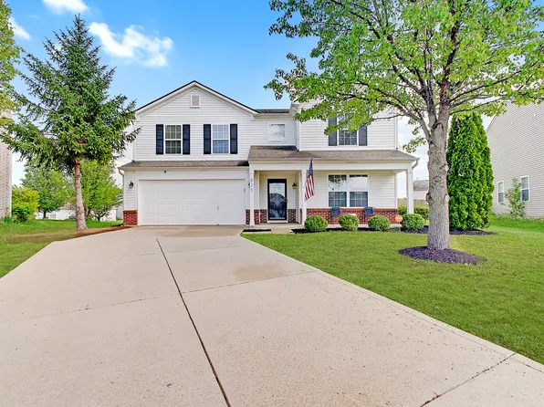 825 Palisades Ct, Greenwood, IN 46143