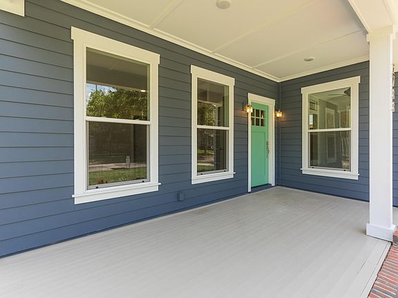 3rd image of 2788 Myra St