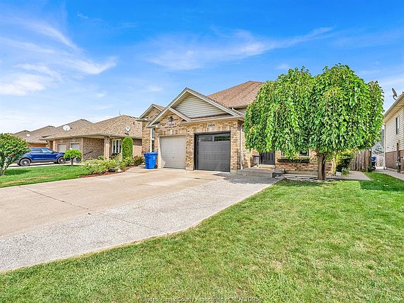 2nd image of 1594 Heatherglen Dr