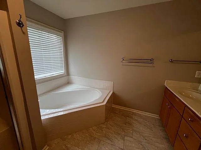 1304 Groveland Trl — Photo 26