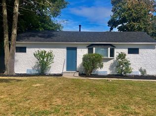 25 Tamarack St, Central Islip, NY 11722