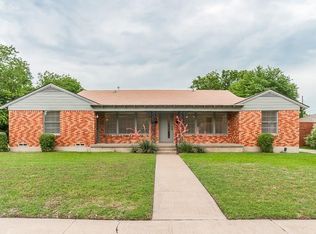 9515 Ash Creek Dr, Dallas, TX 75228