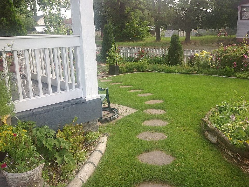 2nd image of 2029 E 4th Ave