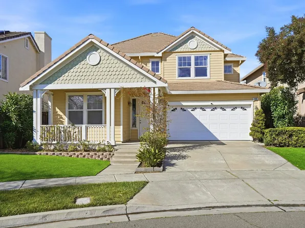 106 White Cap Cv, Hercules, CA 94547