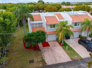 4414 NW 97th Pl, Doral, FL 33178