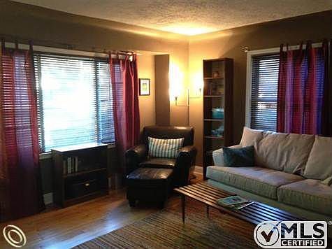 Living room.JPG
