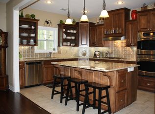 142 Willow Oak Dr, Lufkin, TX 75904