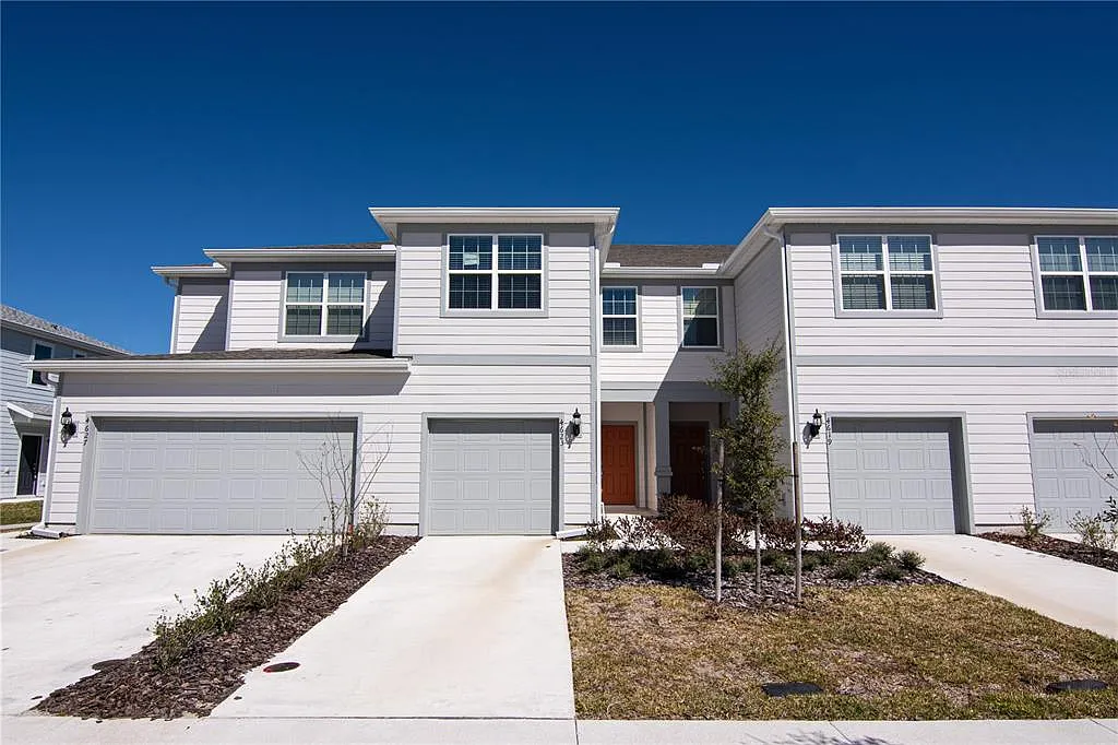 3 bed, 2.5 bath, 1683 sqft, $2,150 — Photo 1
