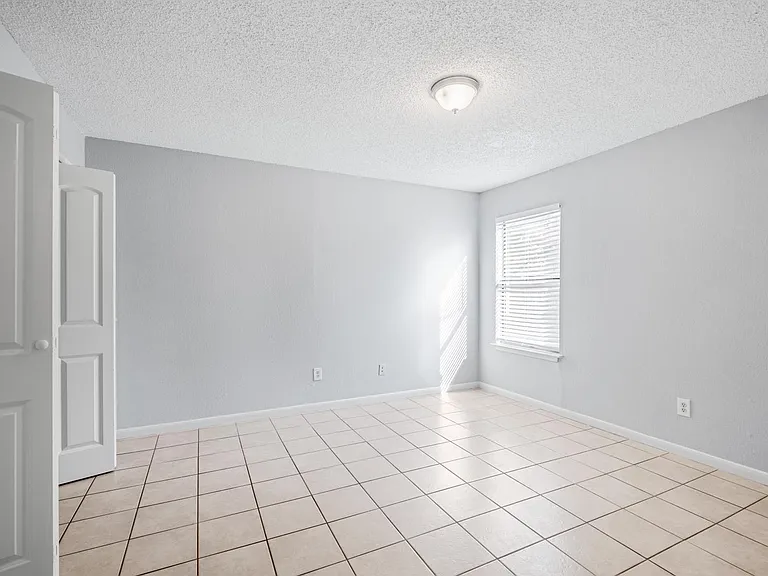 1111 Sunrise Rd — Photo 12