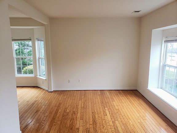 5th image of 10565 Mountain Gate Way