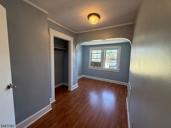 4th image of 30 N 21st St