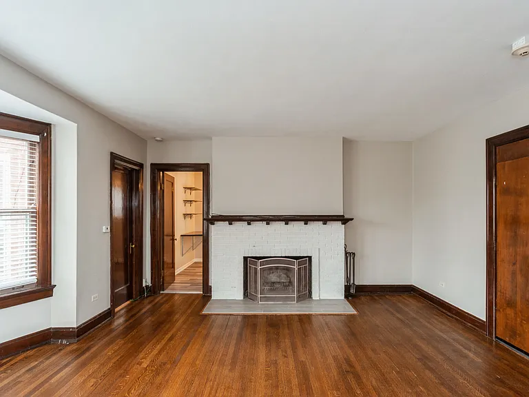 1660 2nd St #1 — Photo 3