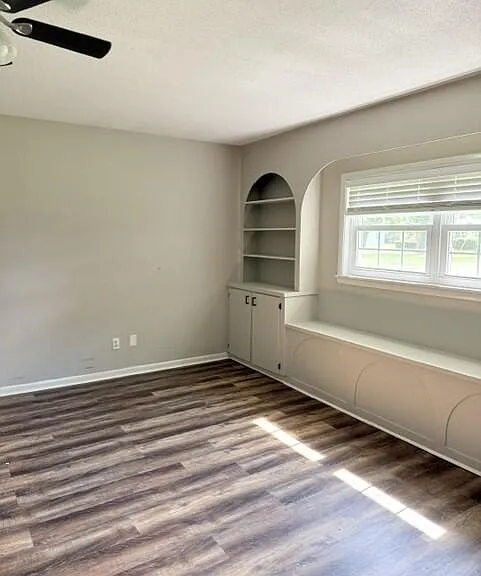 622 N Henry St — Photo 8