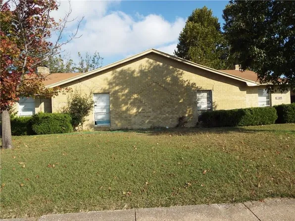 2108 Sam Houston Dr, Garland, TX 75044