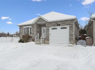 1115 Winterhalt Ave N, Cambridge, ON N3H4J7