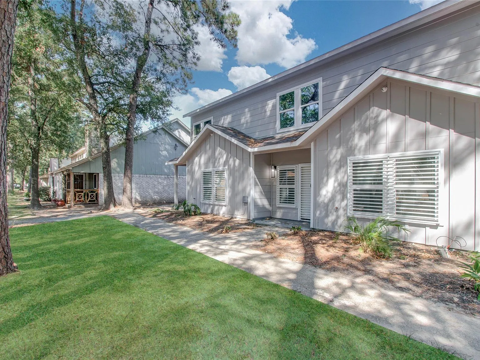 3 bed, 2.5 bath, 1933 sqft, $1,750 — Photo 2
