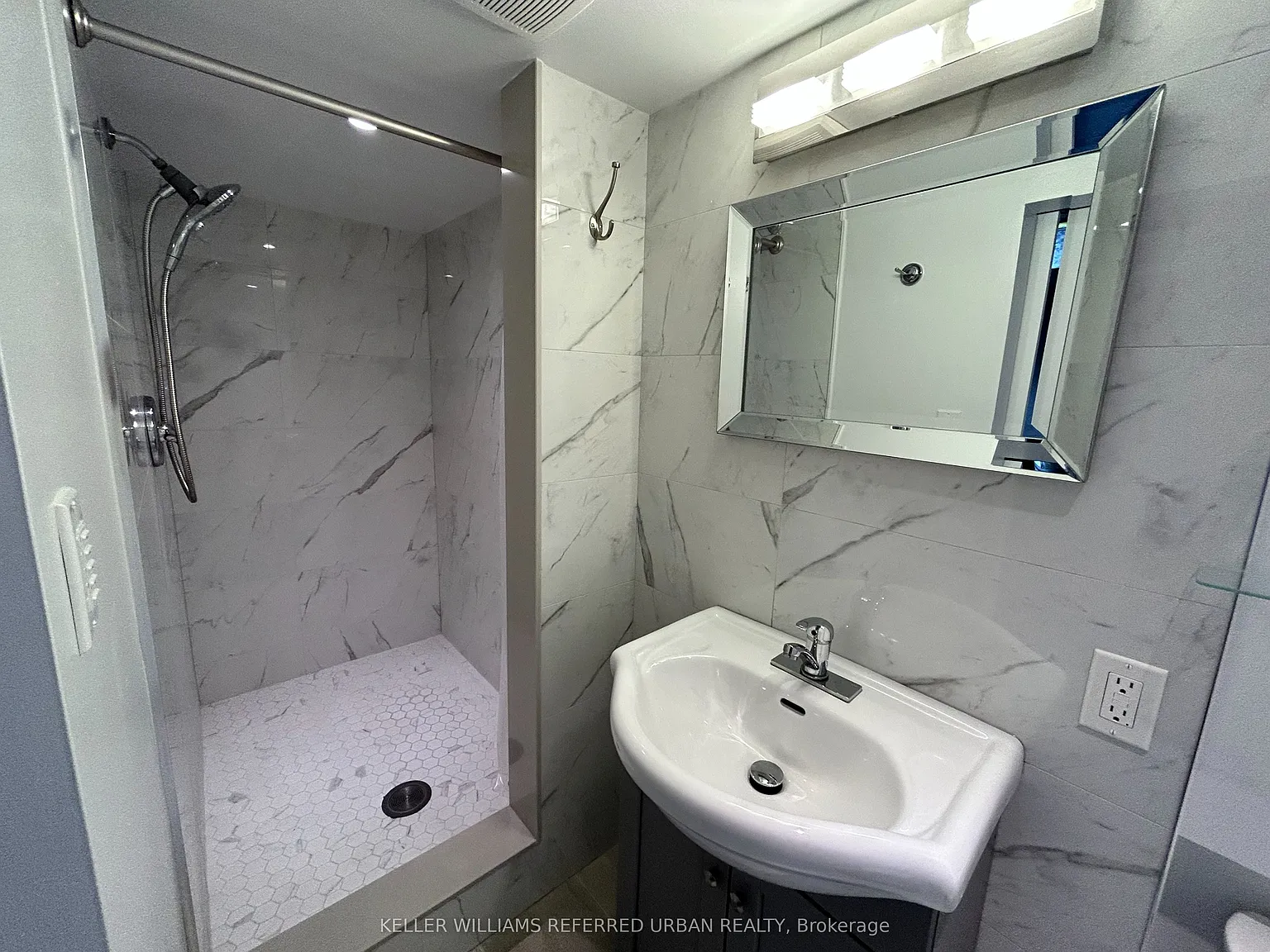 1 bed, $1,699 — Photo 4