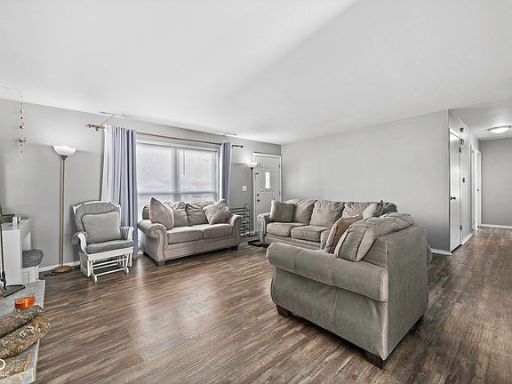 4th image of 3640 Marseille Rd