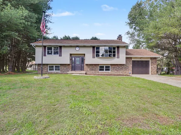 11795 James Dr, Logan, OH 43138