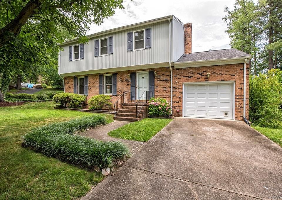 1st image of 305 Fairmont Dr