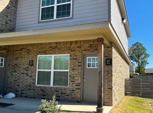 2169 Oriole St UNIT E, Springdale, AR 72764