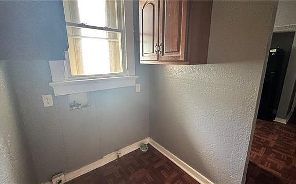 5th image of 2828 Eagle St