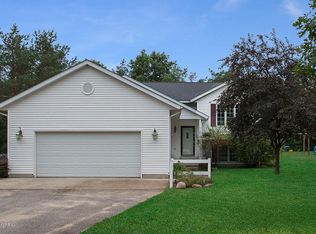 23762 W Tamarack Rd, Newaygo, MI 49337