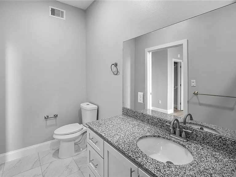 1801 S Staples St — Photo 7