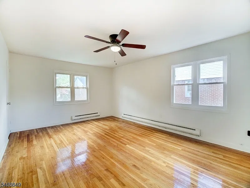 2 bed, 1.0 bath, $2,200 — Photo 4