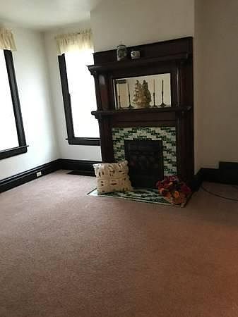 2nd image of 422 Wood St