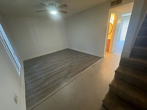 3rd image of 1729 Newport Pl APT 8